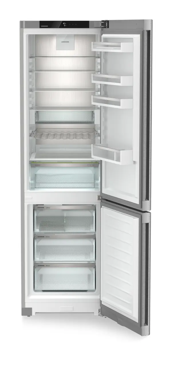 Product image, Perspective: straight open empty, Combined fridge-freezers with EasyFresh and NoFrost, Casing colour: silver, Door colour: stainless steel