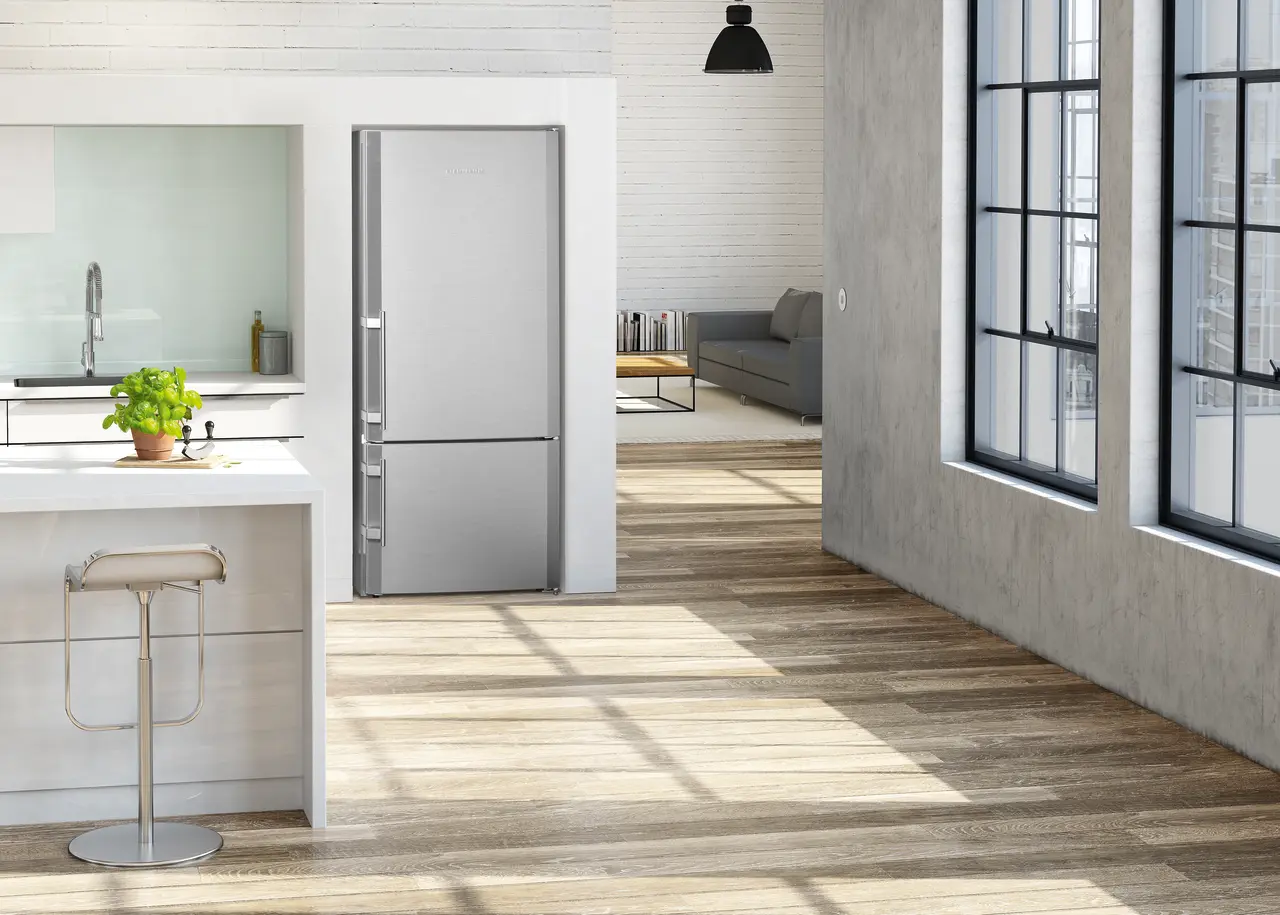 Product image, Perspective: milieu, Fridge-freezer with NoFrost, Casing colour: silver, Door colour: stainless steel