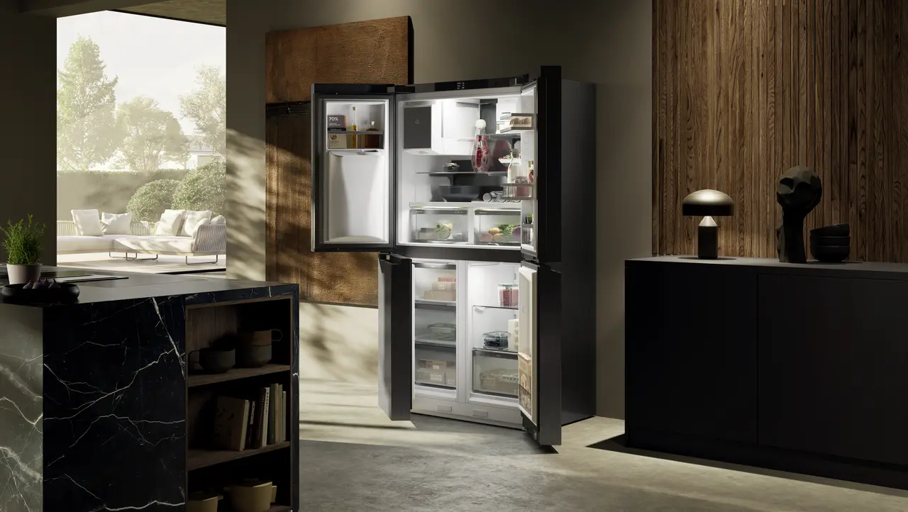 Termékkép, Perspektíva: Környezet, 4 ajtós francia ajtós hűtő-fagyasztó víz- és jégkocka adagolóval