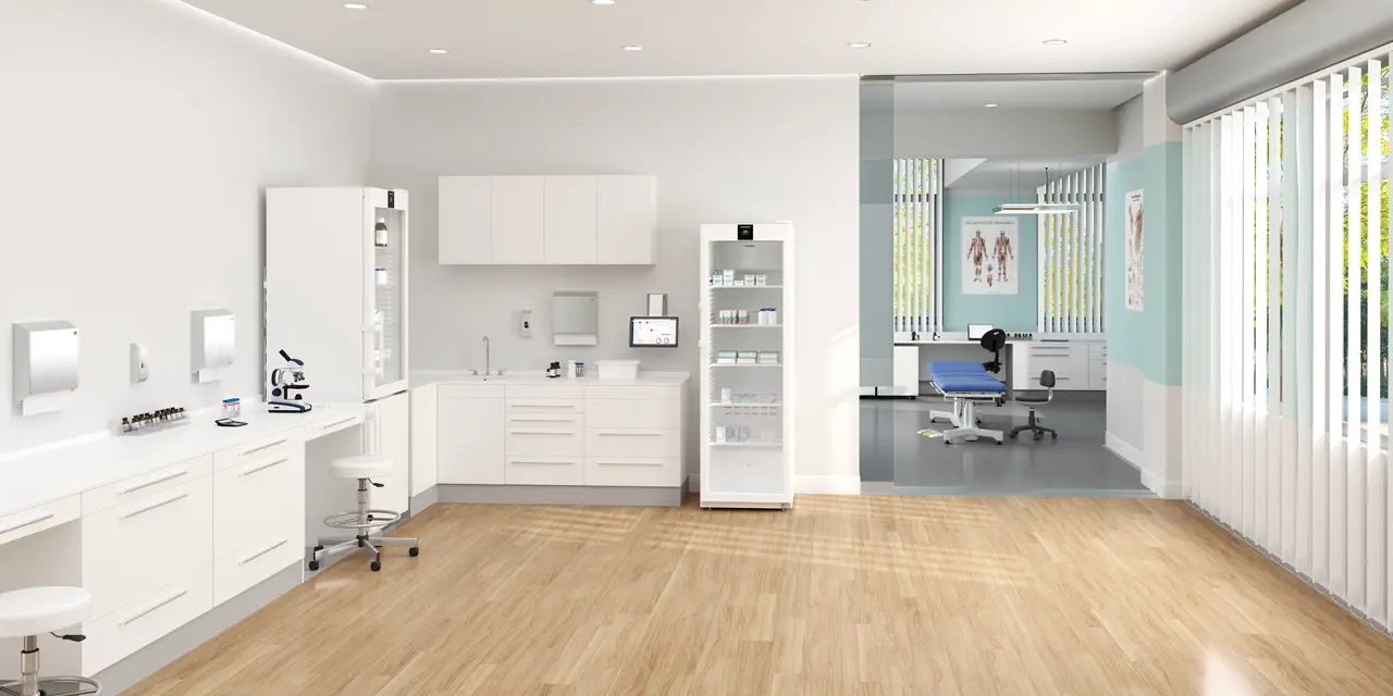 Изображение на продукта, Перспектива: Околна среда, Лабораторен хладилник с конвекционно охлаждане, Цвят на корпуса: бял, Цвят на вратата: бял