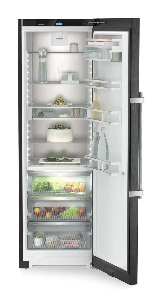 Product image, Perspective: straight open decorated, Refrigerator with BioFresh, Casing colour: BlackSteel, Door colour: BlackSteel
