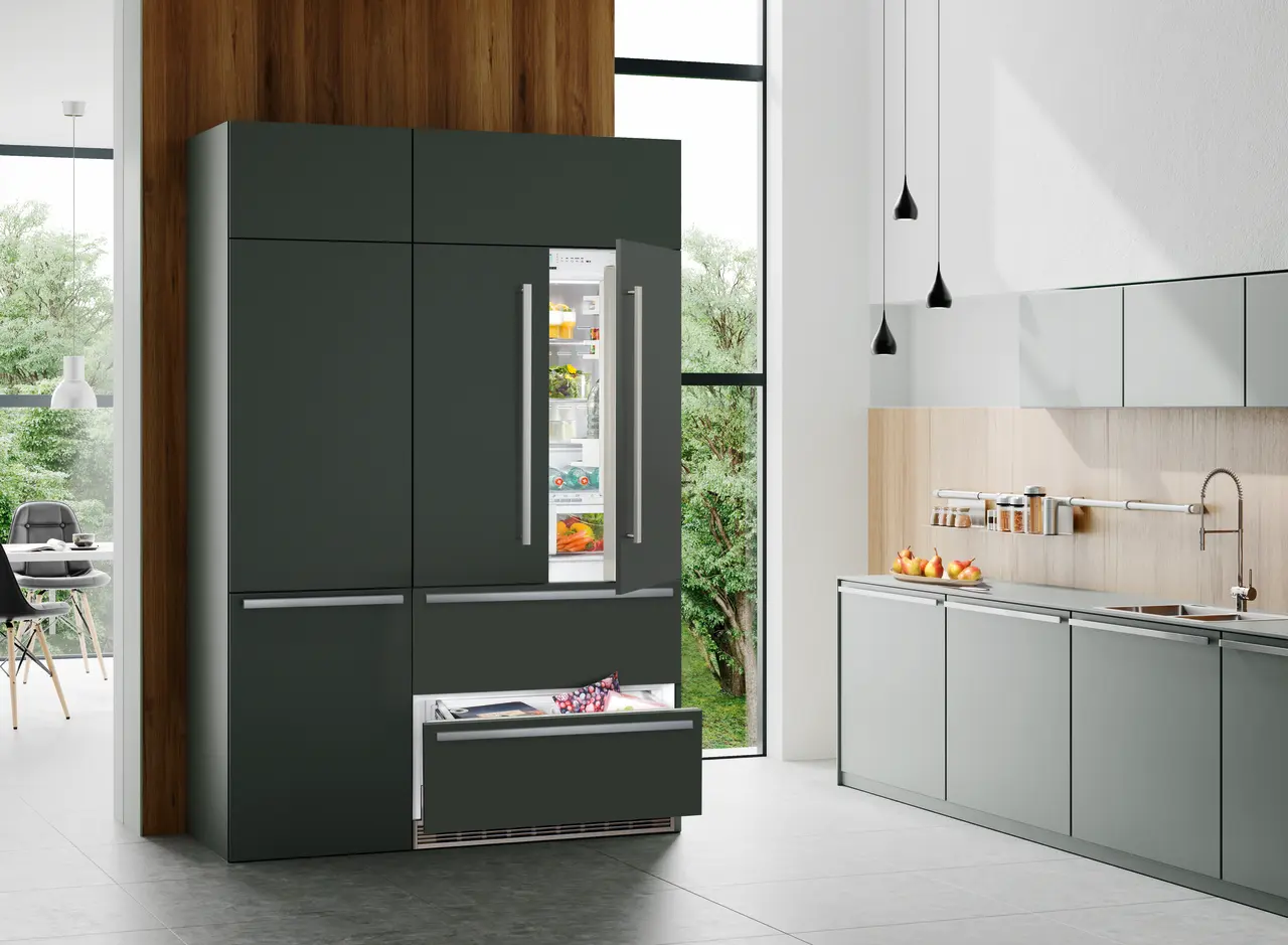 Product image, Perspective: milieu, Combined refrigerator-freezer with BioFresh and NoFrost for integrated use