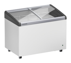 Изображение продукции, Перспектива: Под углом, с закрытой дверцей, без продуктов, Морозильный ларь для мороженого, Цвет корпуса: белый