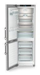 Product image, Perspective: straight open empty, Combined fridge-freezers with EasyFresh and NoFrost, Casing colour: silver, Door colour: stainless steel