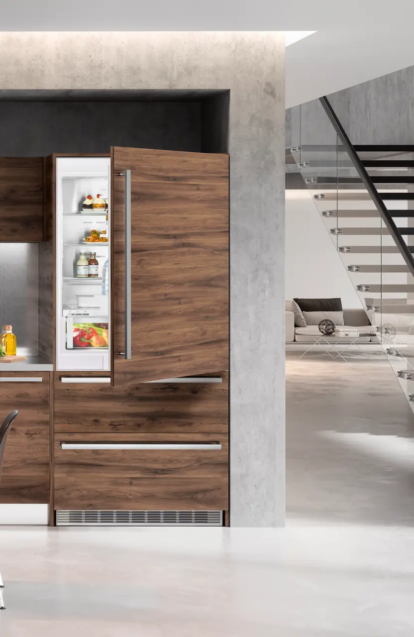 Product image, Perspective: milieu, Combined refrigerator-freezer with BioFresh and NoFrost for integrated use