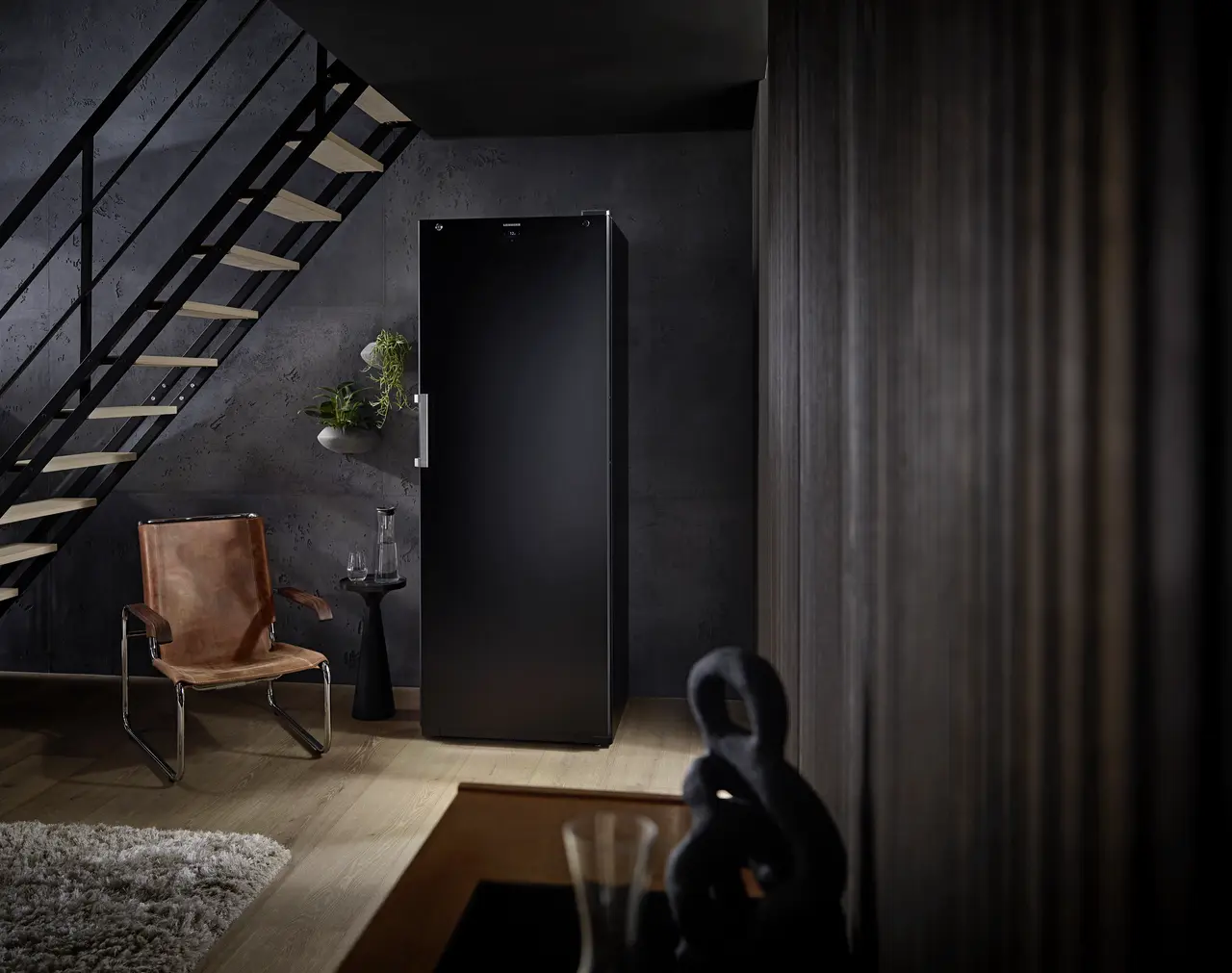 Product image, Perspective: milieu, Wine storage cabinet, Casing colour: black, Door colour: black