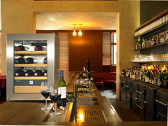 Product image, Perspective: milieu, Wine storage cabinet, Casing colour: stainless steel, Door colour: silver
