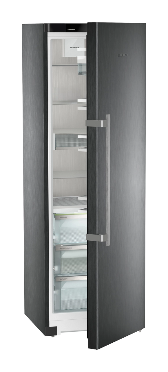 Product image, Perspective: oblique half-open empty, Freestanding refrigerator with BioFresh Professional, Casing colour: BlackSteel, Door colour: BlackSteel