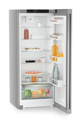 Изображение на продукта, Перспектива: Странично, отворен, отворен с продукти, Свободно стоящ хладилник с EasyFresh, Цвят на корпуса: фино сребро