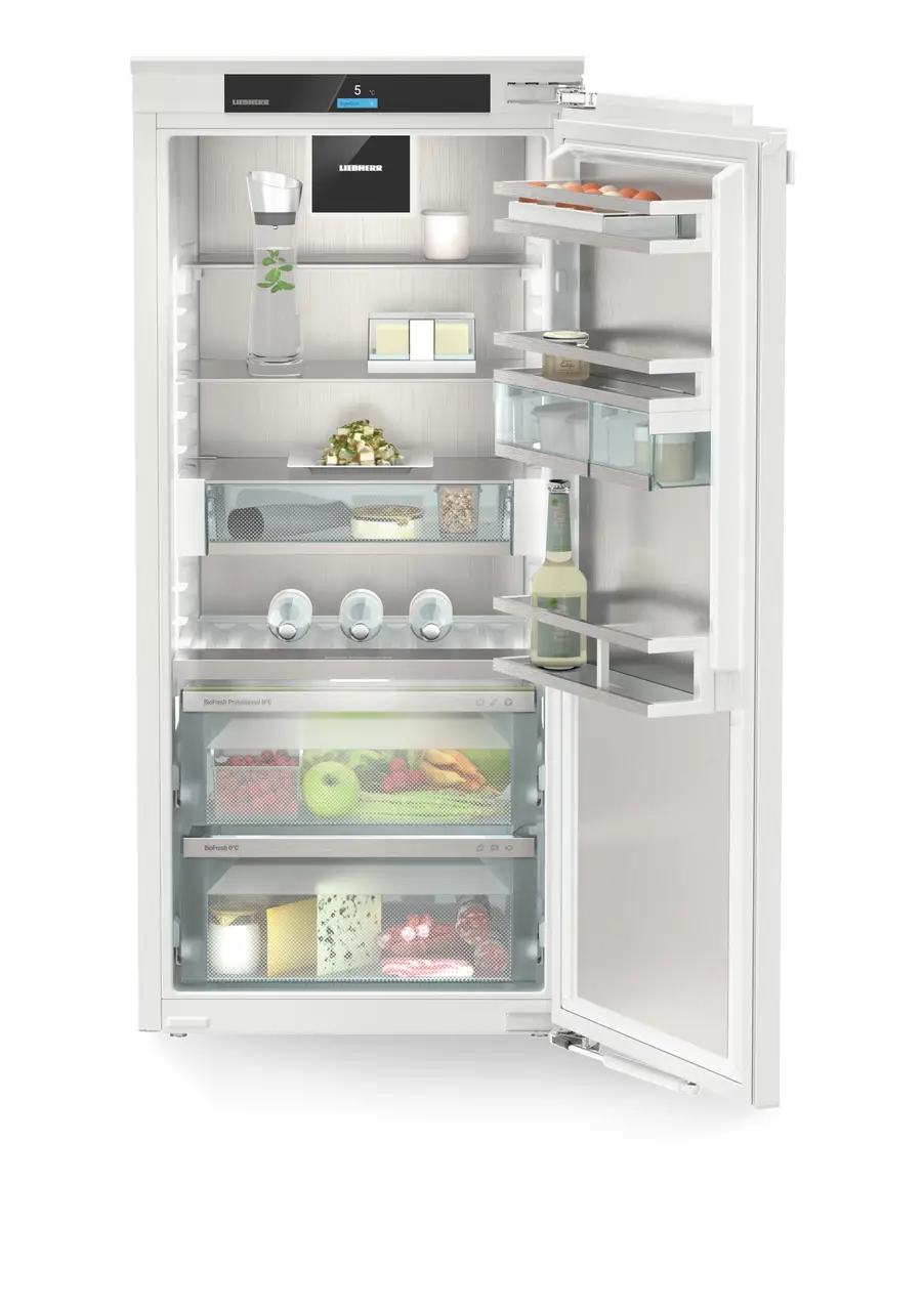 Produkt-Bild, Perspektive: gerade offen dekoriert, Integrierbarer Kühlschrank mit BioFresh Professional