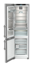 Product image, Perspective: straight open empty, Combined fridge-freezers with EasyFresh and NoFrost, Casing colour: stainless steel, Door colour: stainless steel