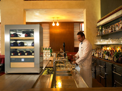 Product image, Perspective: milieu, Wine storage cabinet, Casing colour: stainless steel, Door colour: silver