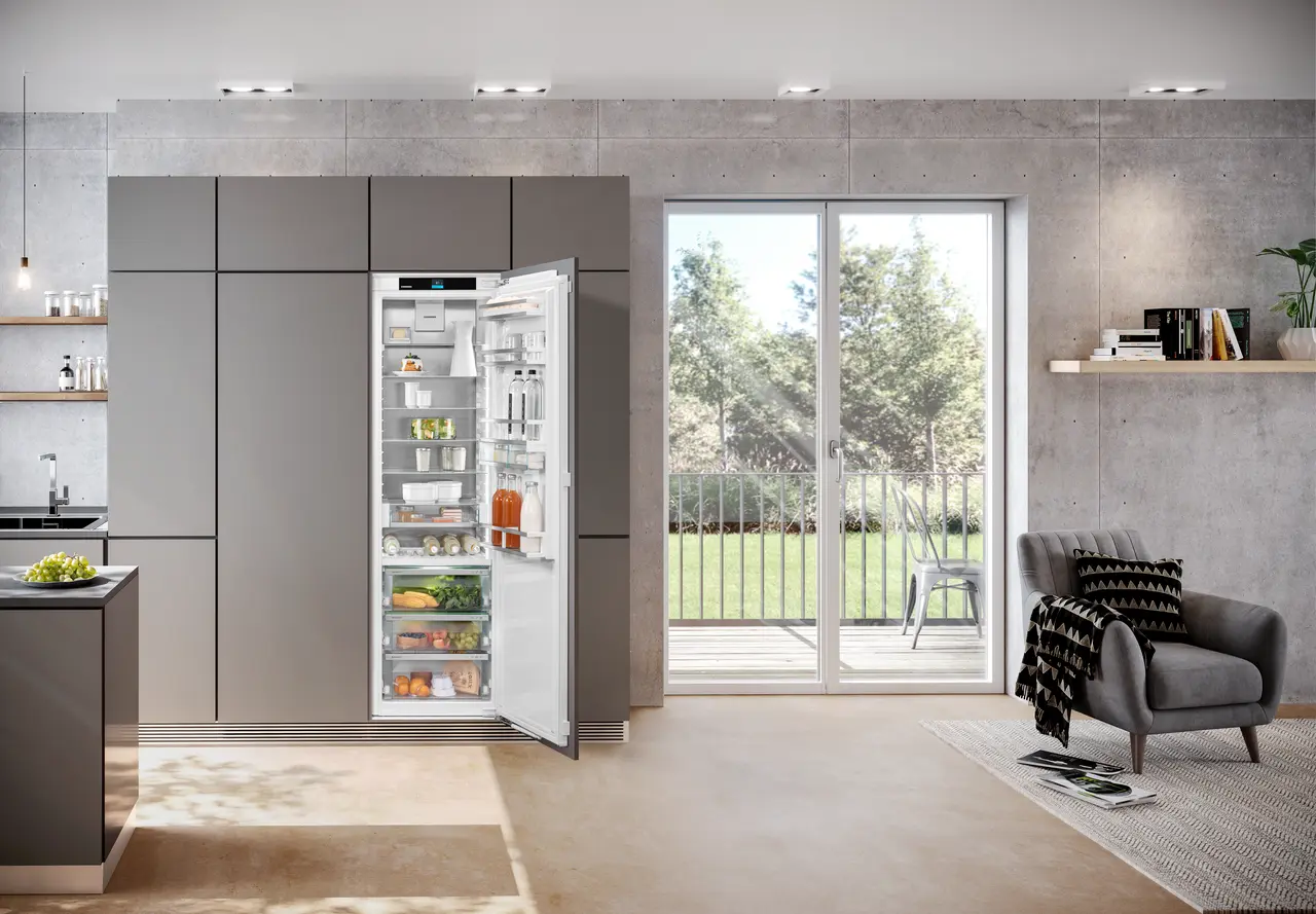 Product image, Perspective: milieu, Refrigerator with BioFresh for integrated use