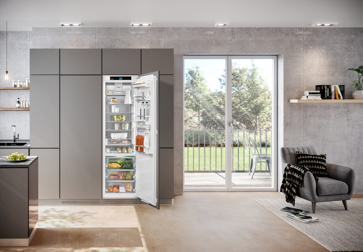 IRB5160 Fully Integrated Refrigerator with BioFresh - Liebherr