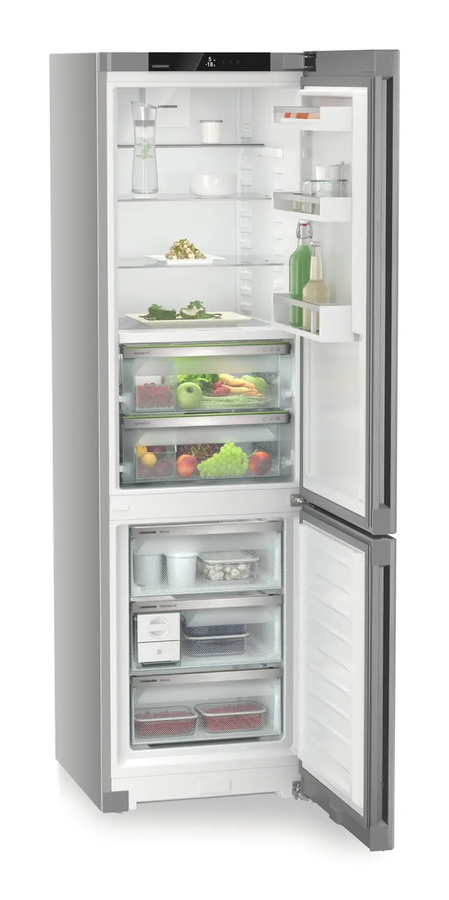 Product image, Perspective: oblique open decorated, Fridge-freezer with BioFresh and NoFrost, Casing colour: silver, Door colour: Steelfinish