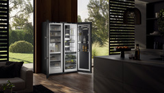 Product image, Perspective: milieu, Side-by-Side combination, Casing colour: BlackSteel, Door colour: BlackSteel