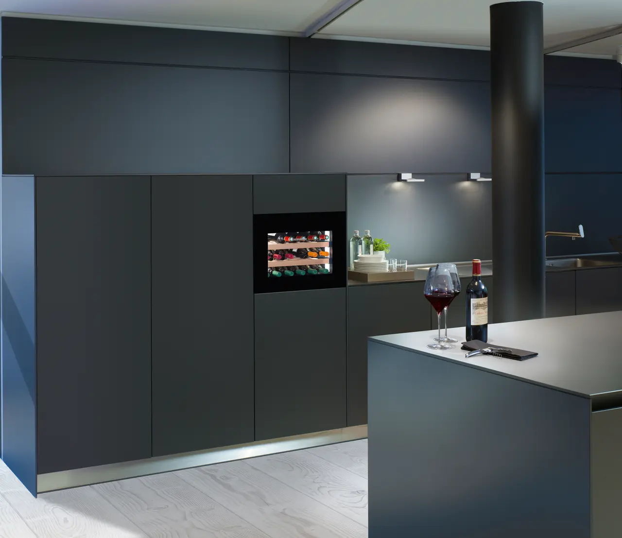 Product image, Perspective: milieu, Built-in wine storage cabinet, Casing colour: white, Door colour: GlassBlack