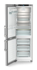 Product image, Perspective: straight open empty, Combined fridge-freezers with EasyFresh and NoFrost, Casing colour: silver, Door colour: stainless steel