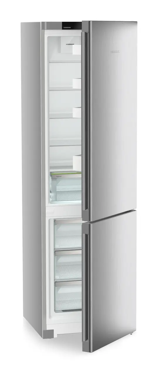 Product image, Perspective: oblique half-open empty, Combined fridge-freezers with EasyFresh and NoFrost, Casing colour: silver, Door colour: Steelfinish