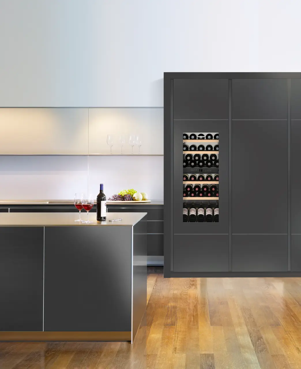 Product image, Perspective: milieu, Built-in multi-temperature wine cabinet, Casing colour: silver