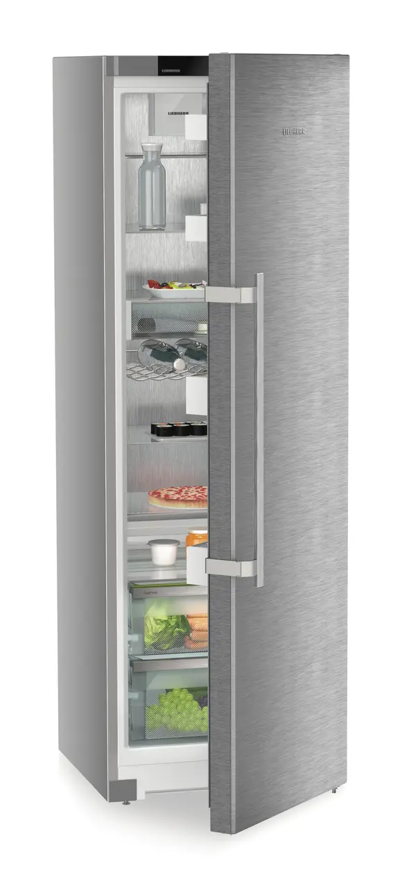 Product image, Perspective: oblique half-open decorated, Freestanding fridge with EasyFresh, Casing colour: silver, Door colour: stainless steel