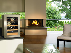 Product image, Perspective: milieu, Wine storage cabinet, Casing colour: stainless steel, Door colour: silver