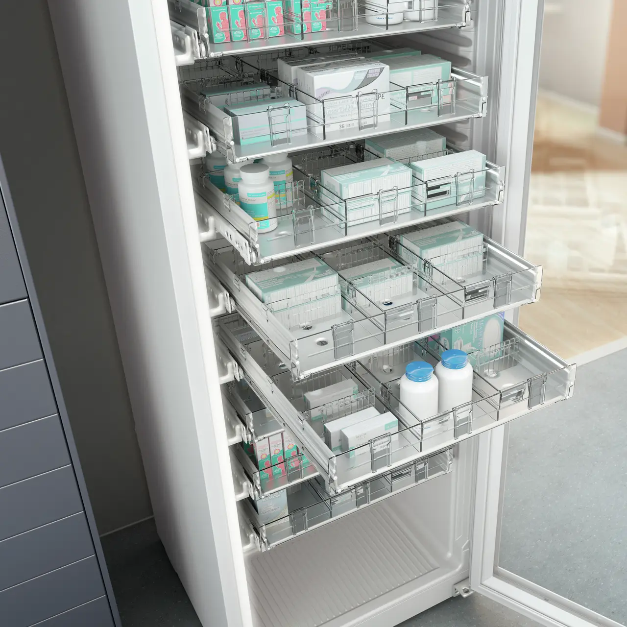 Accessory image, Perspective: oblique