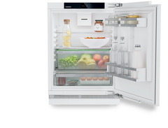 Produkt-Bild, Perspektive: gerade offen dekoriert, Unterbaufähiger Kühlschrank mit EasyFresh