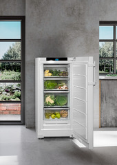 Produkt-Bild, Perspektive: Milieu, Vollraum-BioFresh-Kühlschrank, Gehäusefarbe: Weiß, Türfarbe: Weiß