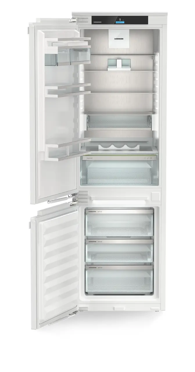 Product image, Perspective: straight open empty, Integrable fridge-freezer with EasyFresh and NoFrost