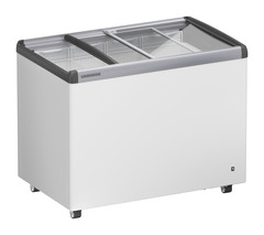 Product image, Perspective: oblique half-open empty, Ice-cream chest freezer, Casing colour: white
