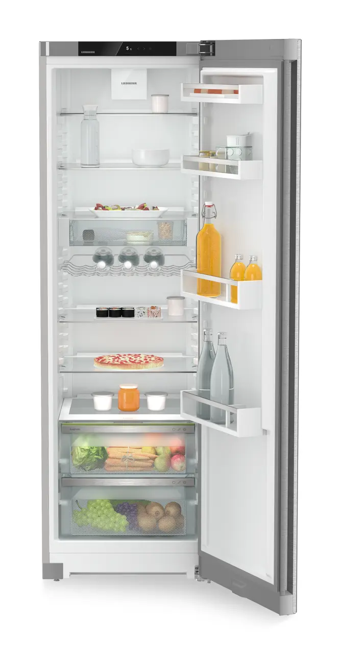 Product image, Perspective: straight open decorated, Freestanding fridge with EasyFresh, Casing colour: silver, Door colour: stainless steel