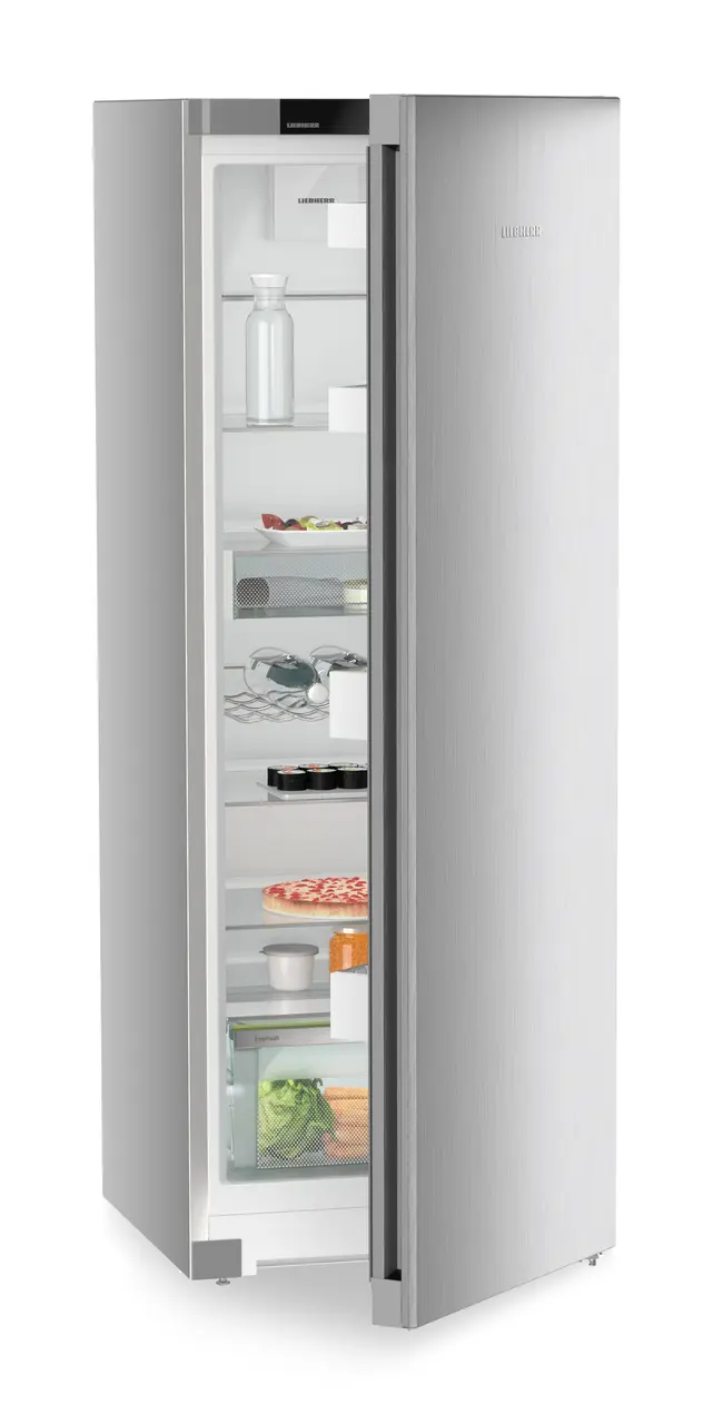 Produktbild, Perspektiv: Vinklad, halvöppen, fylld, Fristående kylskåp med EasyFresh