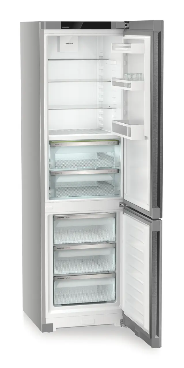 Product image, Perspective: oblique open empty, Fridge-freezer with BioFresh and NoFrost, Casing colour: silver, Door colour: stainless steel