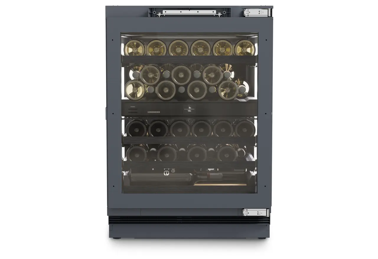Изображение продукции, Перспектива: Прямо, с закрытой дверцей, с продуктами, Винный холодильник подходит для установки под столешницей для темперирования вина., Цвет корпуса: Антрацит, Цвет дверцы: Антрацит