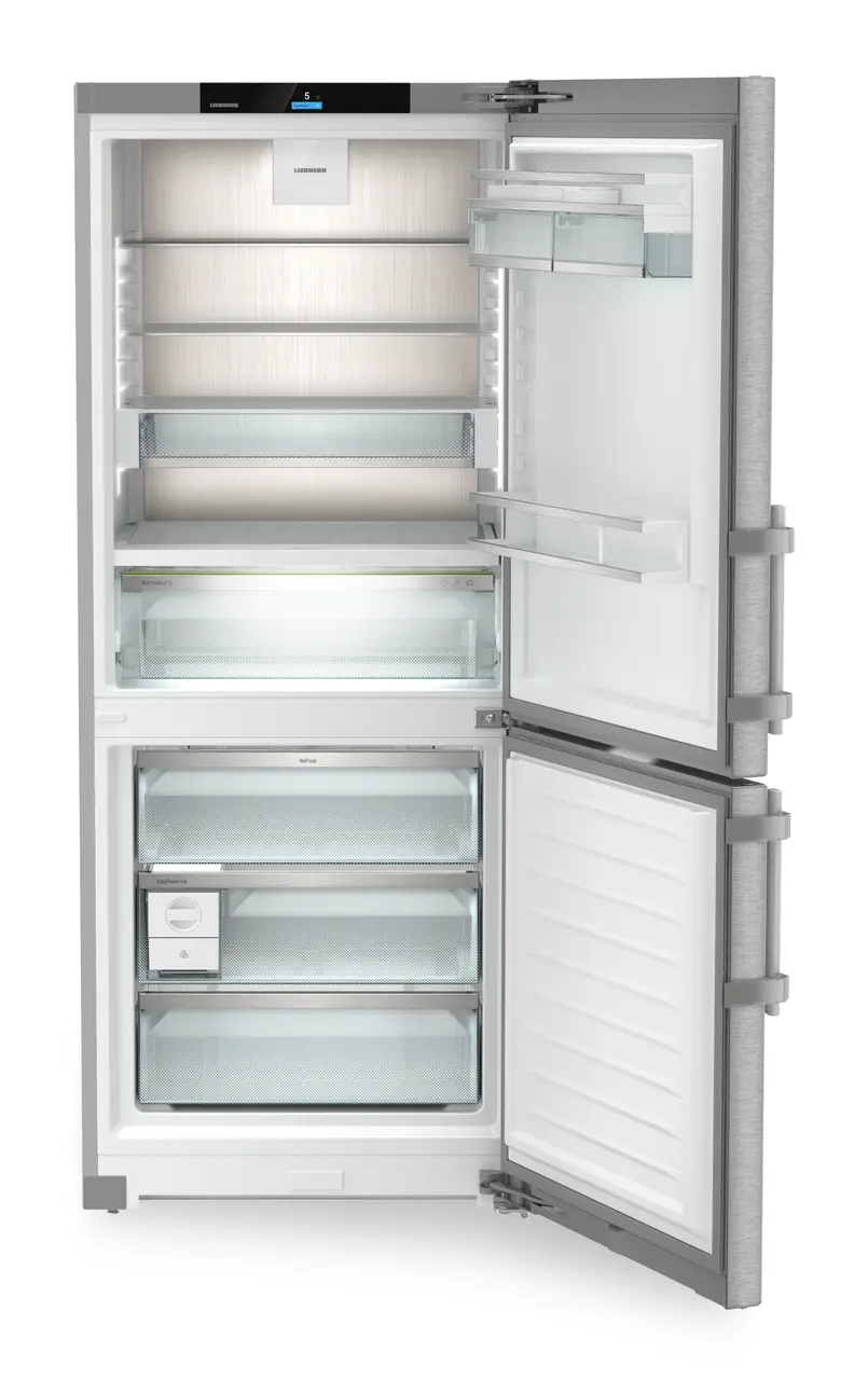 Product image, Perspective: straight open empty, Fridge-freezer with BioFresh and NoFrost, Casing colour: silver, Door colour: stainless steel